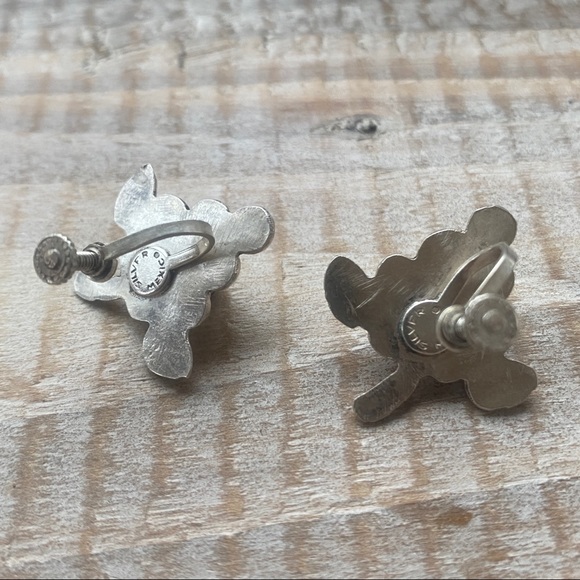 1950’s Silver Grape Cluster Screw Back Earrings - Picture 3 of 4